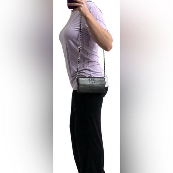 Chanel vintage black Caviar leather large flap wallet with insert/chain - Picture 16 of 17